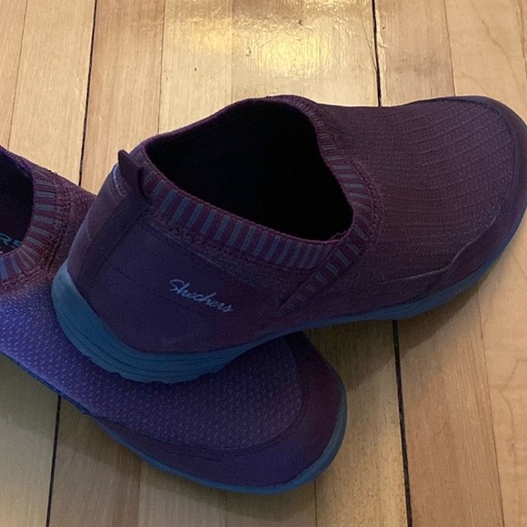 Skechers Classic Fit - Picture 1 of 6